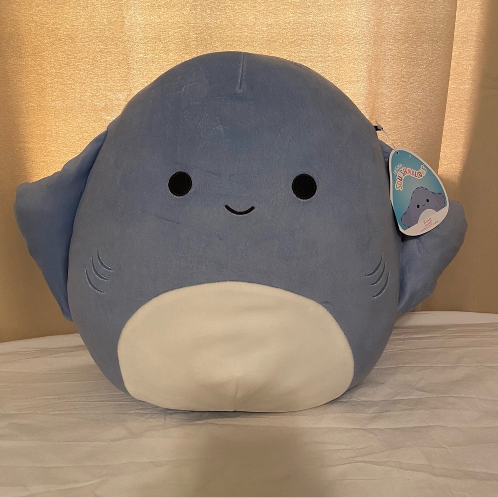 King The Stingray Squishmallow
